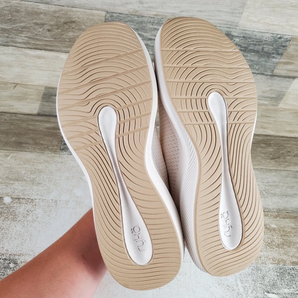Ryka Fling Womens Sz 11 W Athletic Running White Stretch-Knit Slip On Sneakers